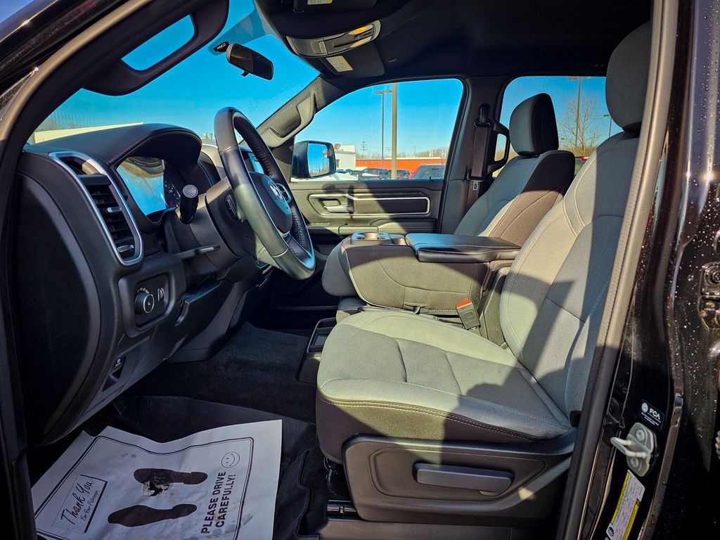 2023 RAM 1500 Big Horn Crew Cab 4x4 5'7' Box