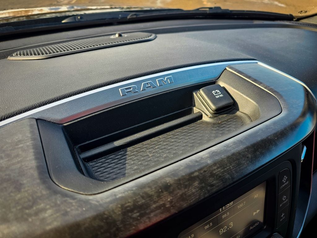 2023 RAM 1500 Big Horn Crew Cab 4x4 5'7' Box