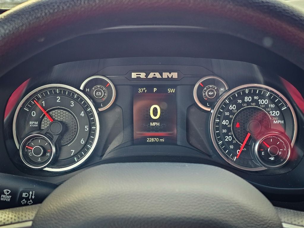 2024 RAM 1500 Tradesman Crew Cab 4x4 5'7' Box