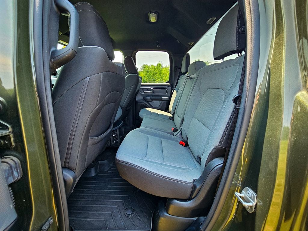 2021 RAM 1500 Big Horn Quad Cab 4x4 6'4' Box