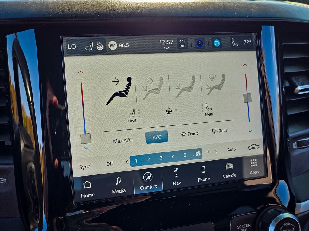 2022 RAM 1500 Big Horn Quad Cab 4x4 6'4' Box