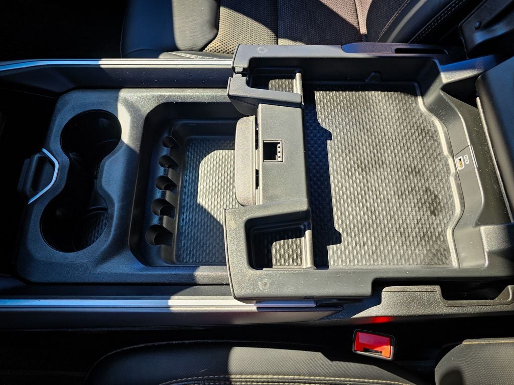 2022 RAM 1500 Big Horn Quad Cab 4x4 6'4' Box