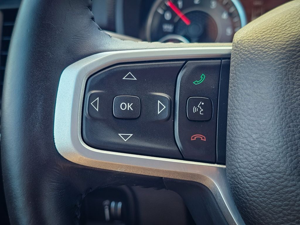2020 RAM 1500 Big Horn Crew Cab 4x4 5'7' Box