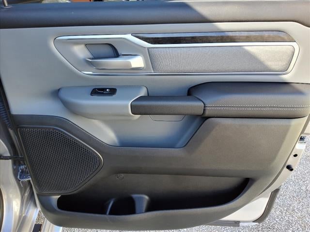 2020 RAM 1500 Big Horn Crew Cab 4x4 5'7' Box