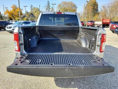 2020 RAM 1500 Big Horn Crew Cab 4x4 5'7' Box