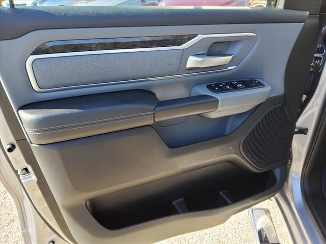 2020 RAM 1500 Big Horn Crew Cab 4x4 5'7' Box