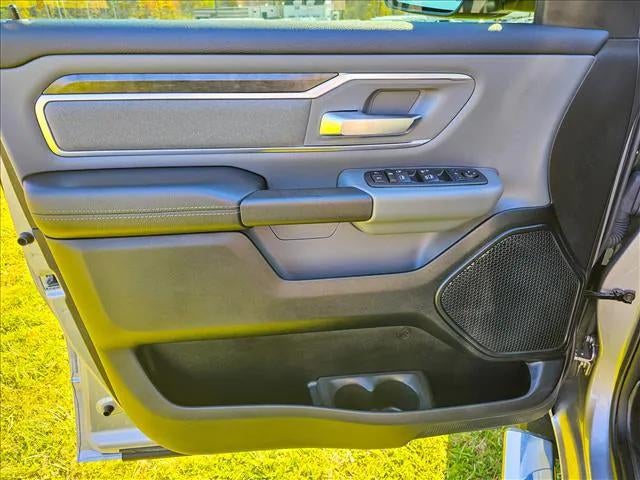 2020 RAM Ram 1500 Big Horn Crew Cab 4x4 5'7' Box
