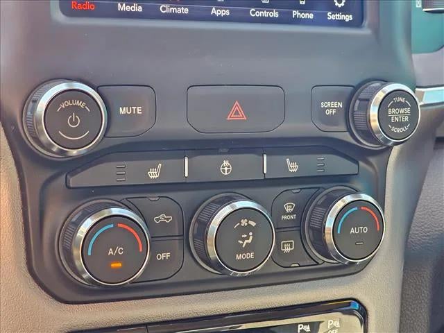 2020 RAM Ram 1500 Big Horn Crew Cab 4x4 5'7' Box