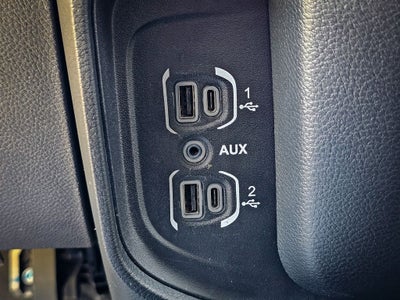 2020 RAM 1500 Big Horn Crew Cab 4x4 5'7' Box