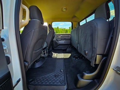 2020 RAM 1500 Big Horn Crew Cab 4x4 5'7' Box