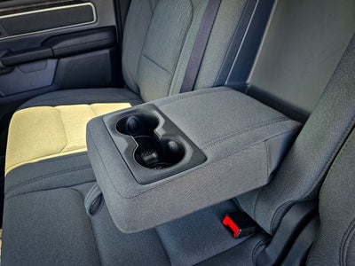 2020 RAM 1500 Big Horn Crew Cab 4x4 5'7' Box