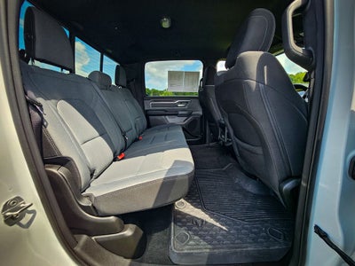 2022 RAM 1500 Big Horn Crew Cab 4x4 5'7' Box
