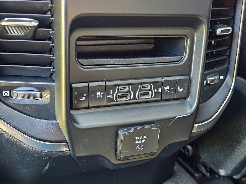 2020 RAM 1500 Limited Crew Cab 4x4 5'7' Box