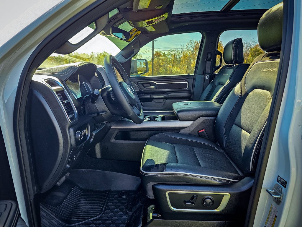 2025 RAM Ram 1500 Laramie Crew Cab 4x4 5'7' Box