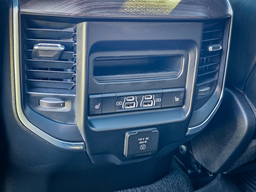 2025 RAM Ram 1500 Laramie Crew Cab 4x4 5'7' Box
