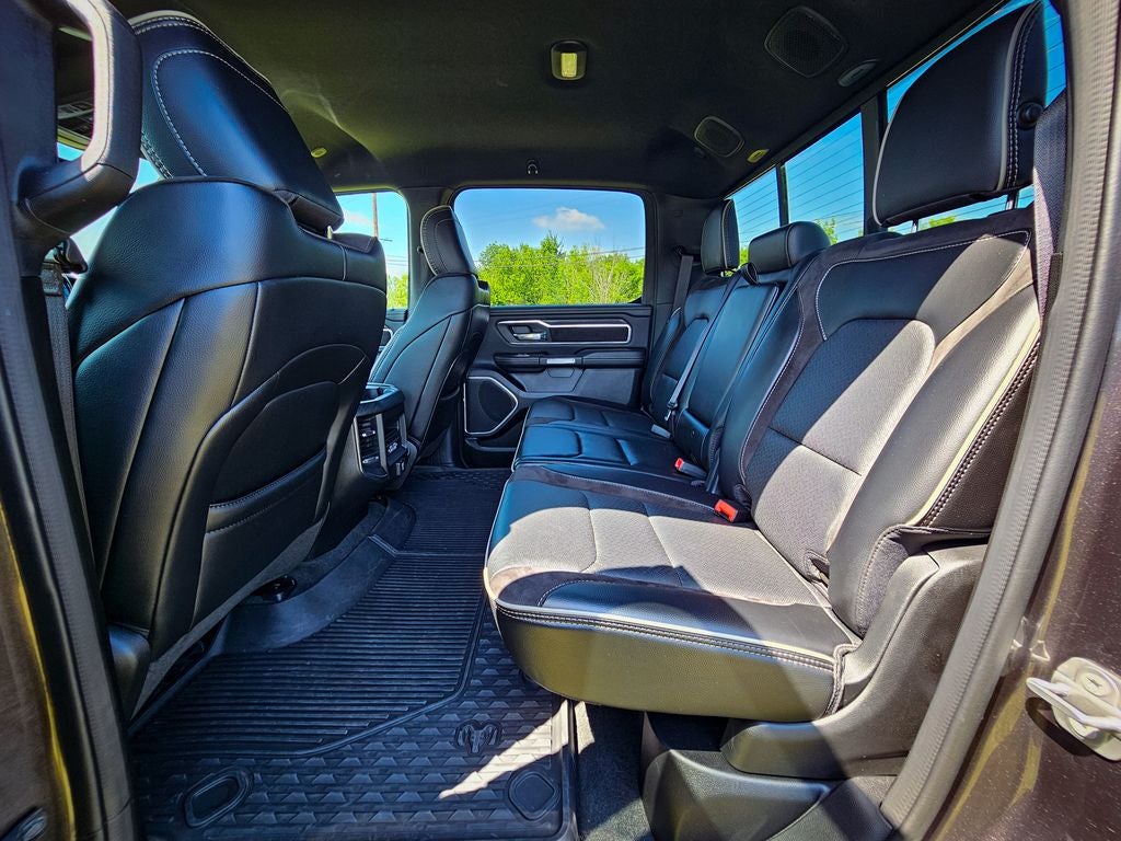 2023 RAM 1500 Laramie Crew Cab 4x4 5'7' Box