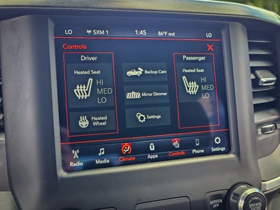 2020 RAM 1500 Big Horn Crew Cab 4x4 6'4' Box