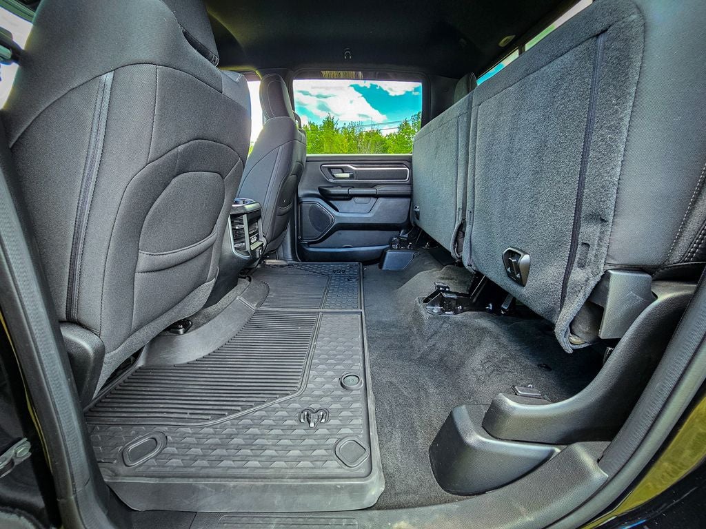 2020 RAM 1500 Big Horn Crew Cab 4x4 6'4' Box