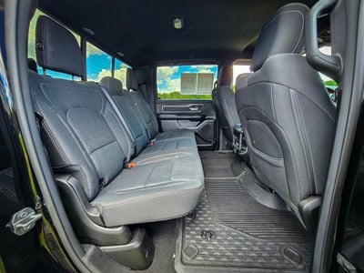 2020 RAM 1500 Big Horn Crew Cab 4x4 6'4' Box