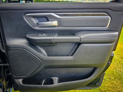 2020 RAM 1500 Big Horn Crew Cab 4x4 6'4' Box