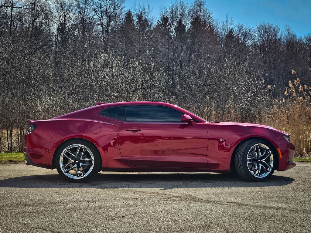 2021 Chevrolet Camaro RWD Coupe 2LT