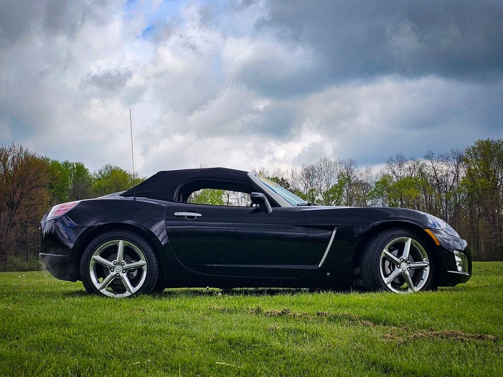 2007 Saturn Sky Red Line