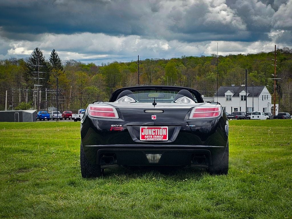 2007 Saturn Sky Red Line