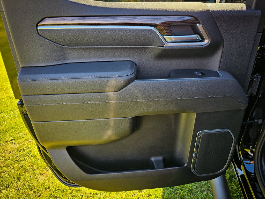 2026 Chevrolet Silverado 1500 4WD Crew Cab Short Bed RST