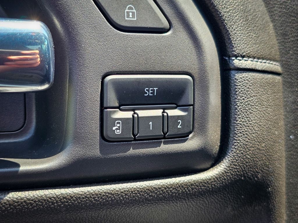 2022 Chevrolet Silverado 1500 LTD 4WD Crew Cab Short Bed LTZ