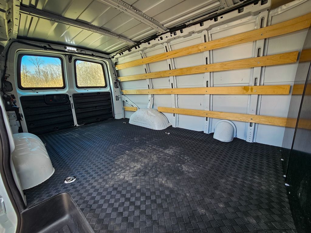 2024 Chevrolet Express Cargo RWD 2500 Regular Wheelbase WT