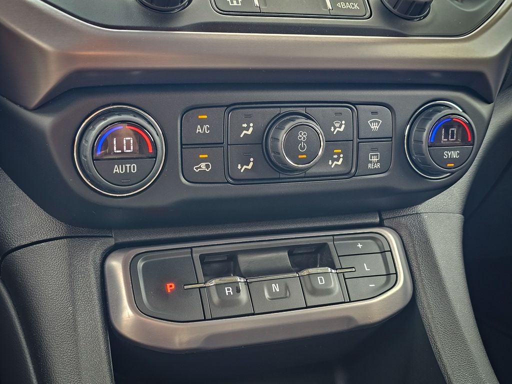 2020 GMC Acadia AWD AT4
