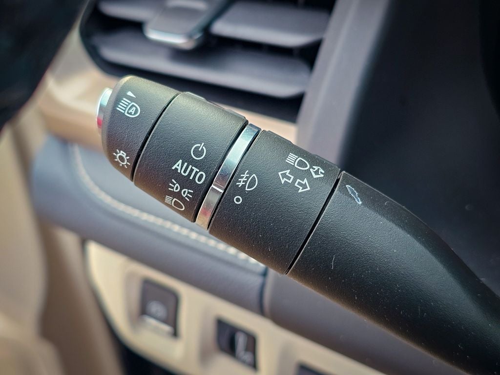 2023 GMC Acadia AWD Denali