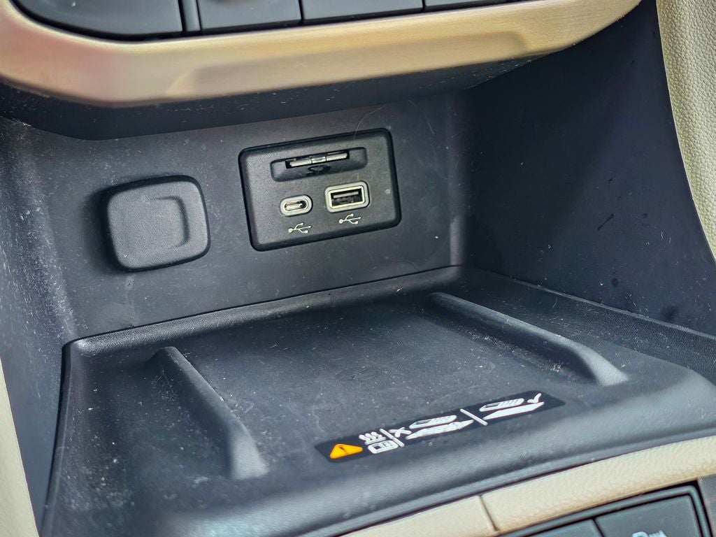 2023 GMC Acadia AWD Denali