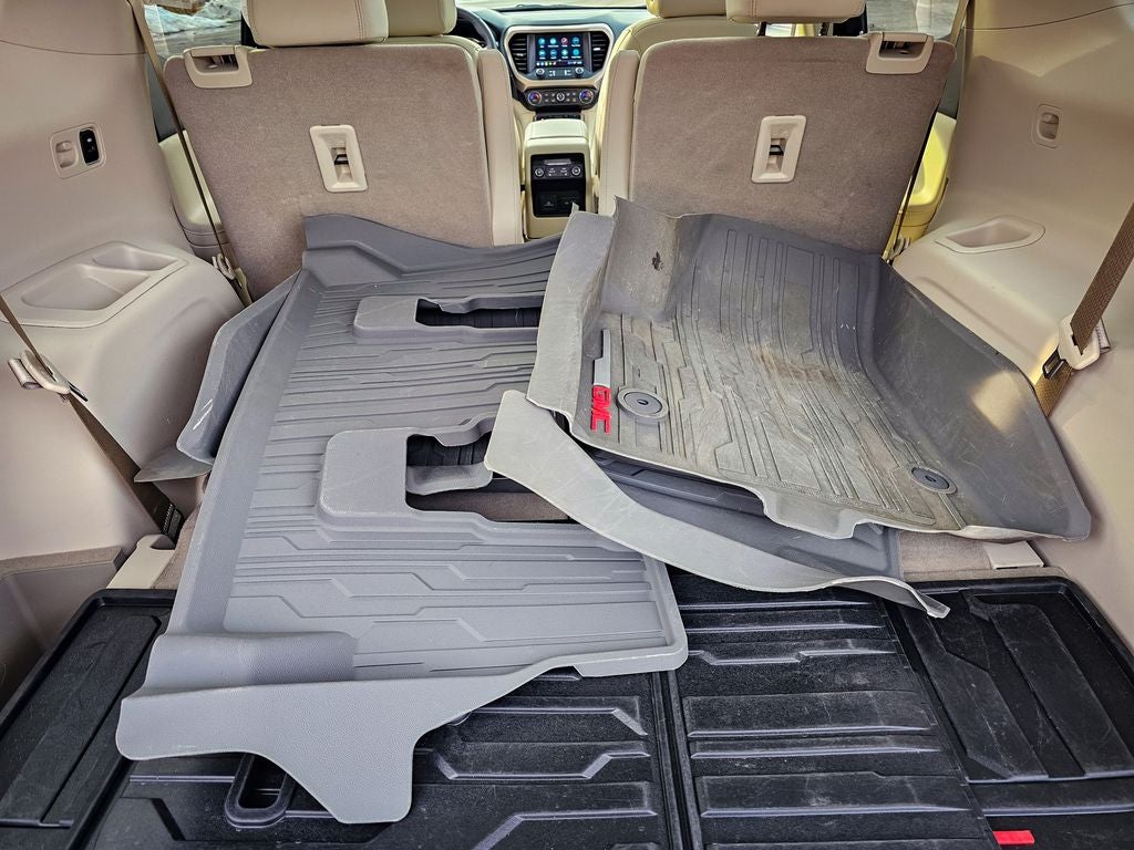 2023 GMC Acadia AWD Denali