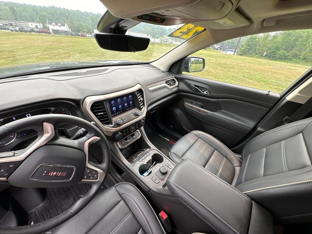 2023 GMC Acadia AWD Denali