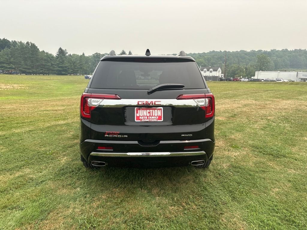 2023 GMC Acadia AWD Denali