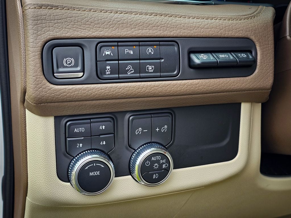 2023 GMC Yukon 4WD Denali