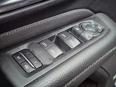 2022 GMC Yukon 4WD Denali