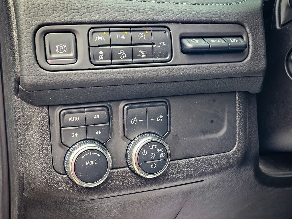 2022 GMC Yukon 4WD Denali