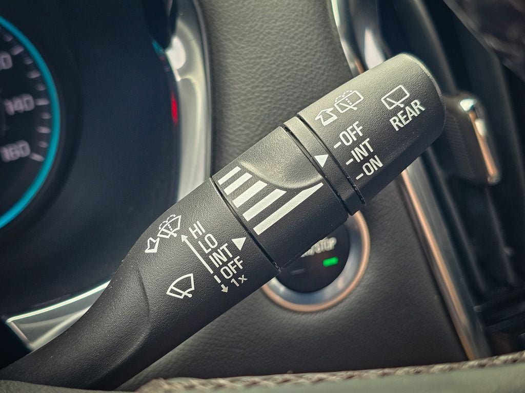 2023 Chevrolet Traverse AWD LT Cloth