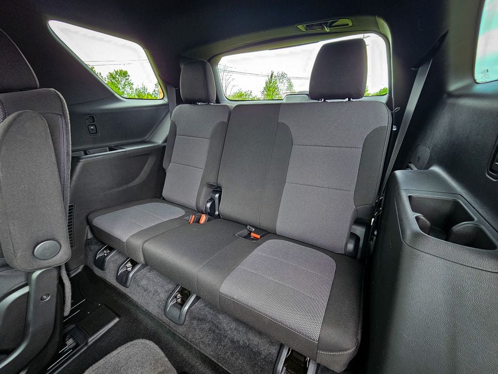 2023 Chevrolet Traverse AWD LT Cloth
