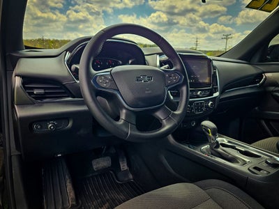 2022 Chevrolet Traverse AWD LT Cloth