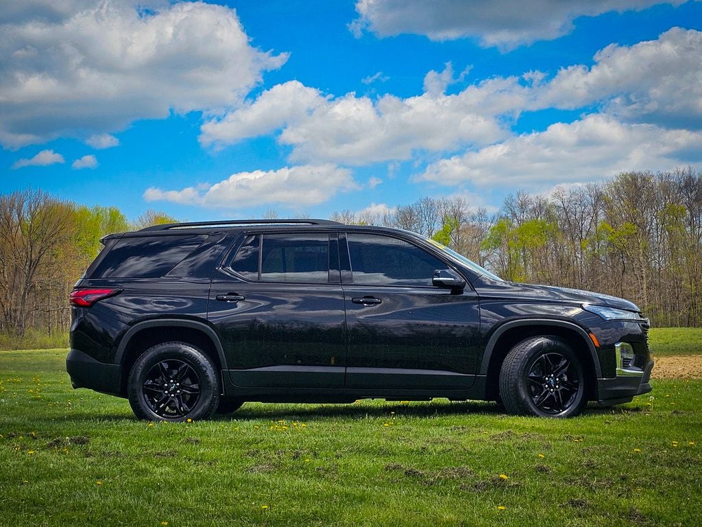 2022 Chevrolet Traverse AWD LT Cloth