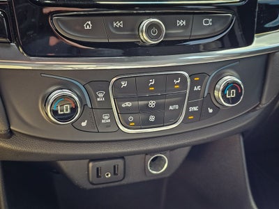 2022 Chevrolet Traverse AWD LT Cloth