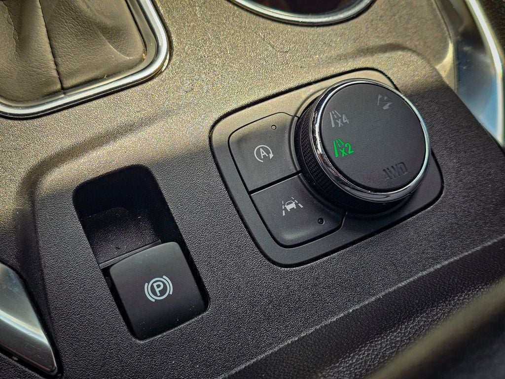 2022 Chevrolet Traverse AWD LT Cloth