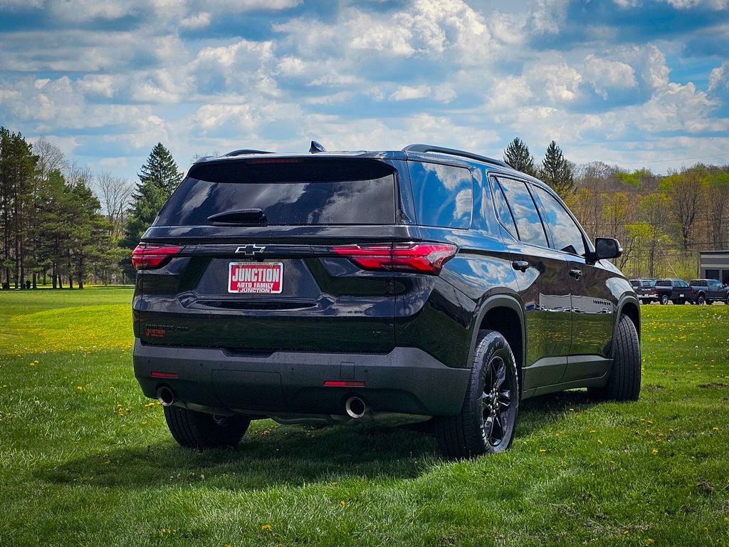 2022 Chevrolet Traverse AWD LT Cloth