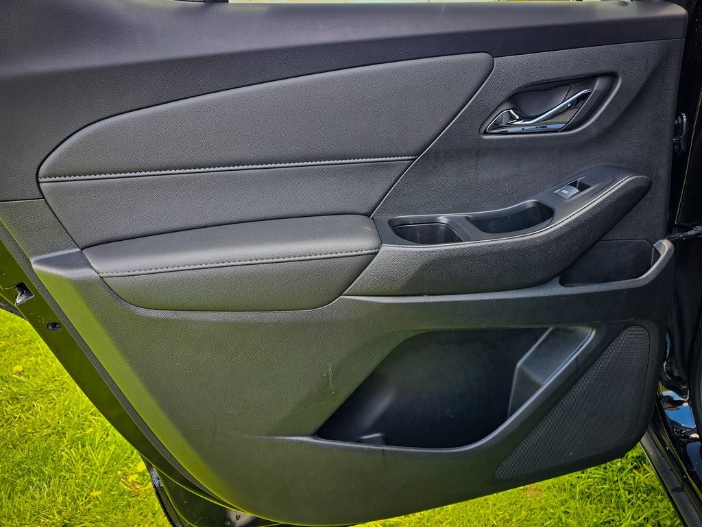 2022 Chevrolet Traverse AWD LT Cloth