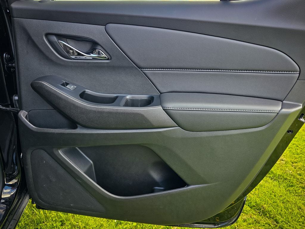 2022 Chevrolet Traverse AWD LT Cloth