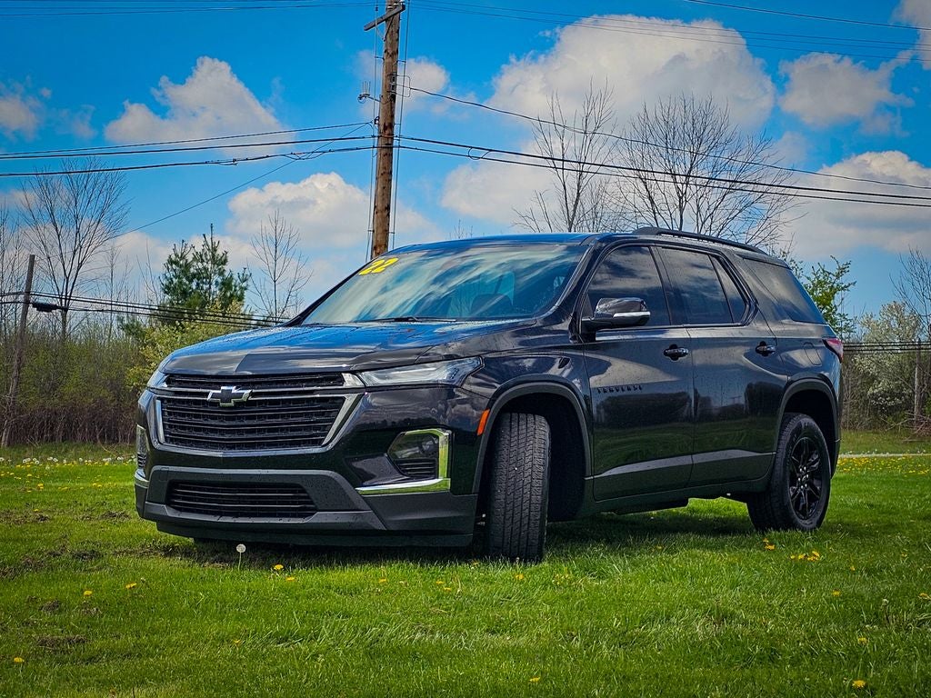 2022 Chevrolet Traverse AWD LT Cloth