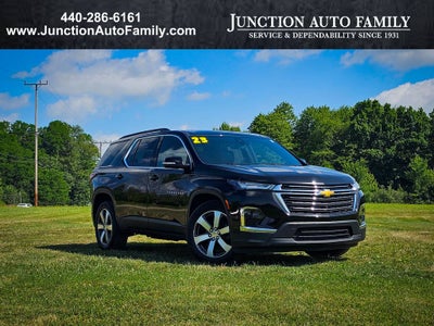 2023 Chevrolet Traverse AWD LT Leather